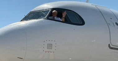 Wizz Air: Kapitan Piotr Jabłoński kończy służbę po 17 latach
