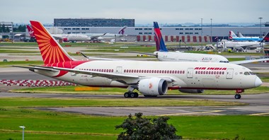 Katastrofa Air India. Kapitan odciął dopływ paliwa? 