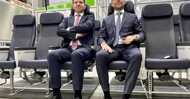 LOT pokazał nowe fotele. Trafią do B737 MAX i A220 