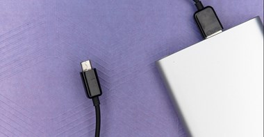 Od października nie skorzystamy z powerbanków na pokładach Emirates