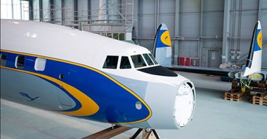 Lufthansa: Lockheed Super Star powraca w oryginalnym wyglądzie (zdjęcia)