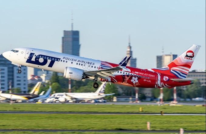 LOT: Już 7,7 mln pasażerów w 2025