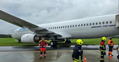 Kraków: Boeing B737 Enter Air wypadł z drogi startowej