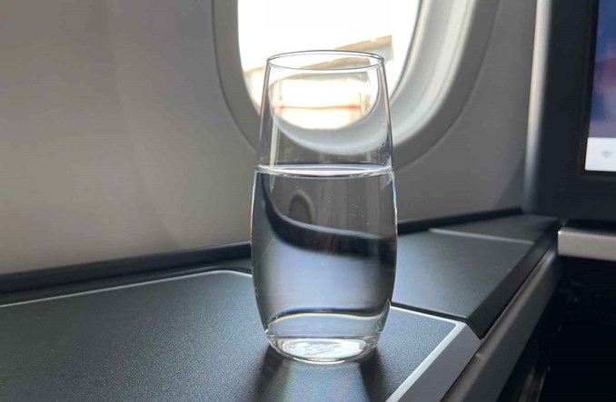 Turcja: Bezpłatna woda w samolocie obowiązkiem 