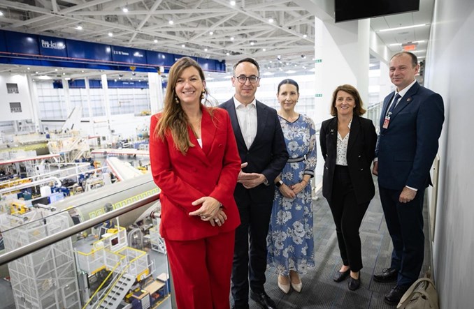 Klimczak odwiedził fabrykę, gdzie powstają A220 dla PLL LOT