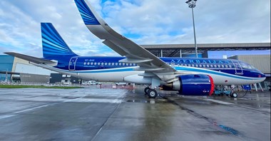 CDB Aviation dostarczyło dwa A320neo dla Azerbaijan Airlines