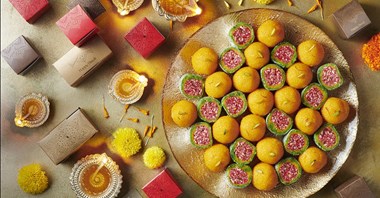 Emirates świętują Diwali na pokładzie i w salonach lotniskowych