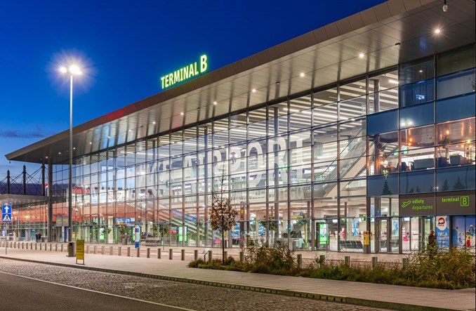 Katowice-Pyrzowice. Rekordowy październik, pasażerów wciąż przybywa