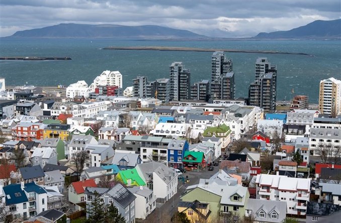 Lepszy rozkład LOT na Islandię