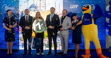 Gdańsk: Siedmiomilionowa pasażerka przyleciała z Warszawy