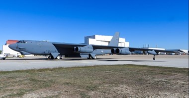 Boeing przekazał USAF do testów B-52 z nowym radarem APQ-188