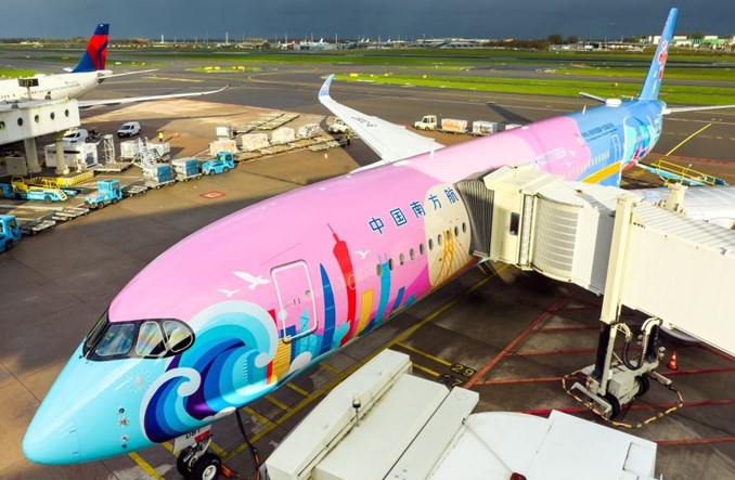 Amsterdam: Listopad z ponad 5 mln pasażerów, rośnie cargo