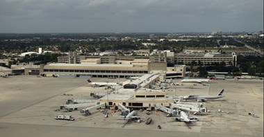 Donald Trump patronem lotniska w West Palm Beach?