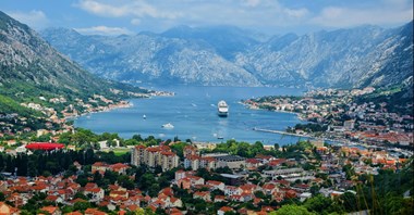 Czarnogóra na wiosnę i lato 2026. Morze, góry i średniowieczne miasta
