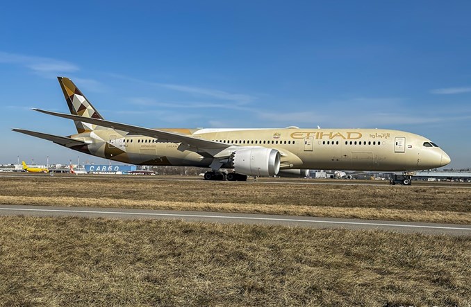 Etihad wznawia loty Abu Zabi – Warszawa 
