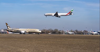 Emirates wznawiają rejsy, w tym do Warszawy