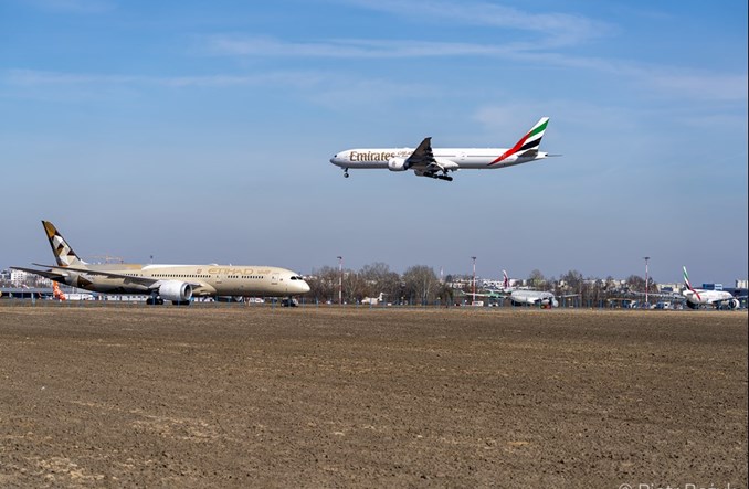 Emirates wznawiają rejsy, w tym do Warszawy