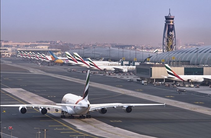 Dubaj. Loty mogą wykonywać tylko lokalne linie lotnicze 