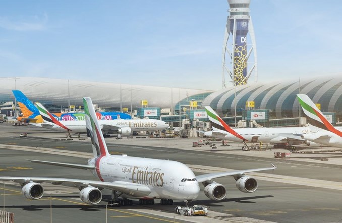 Dubaj: A380 Emirates i A321 Saudii uszkodzone po atakach Iranu