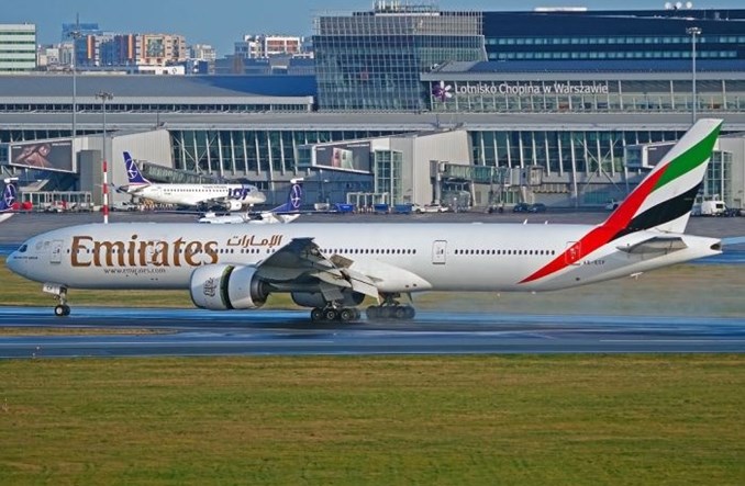 Emirates: Kontrowersyjnie niskie składki ubezpieczenia wojennego 