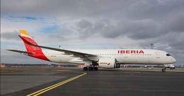 Iberia najpierw ograniczy, a potem zawiesi rejsy na Kubę