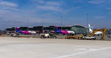 Rozbudowa lotniska we Wrocławiu w kluczowej fazie (zdjęcia)