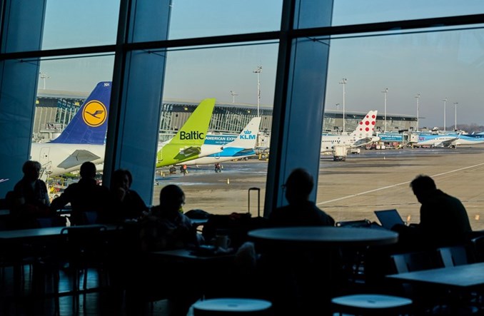 Belgia ponownie podniesie podatek lotniczy 