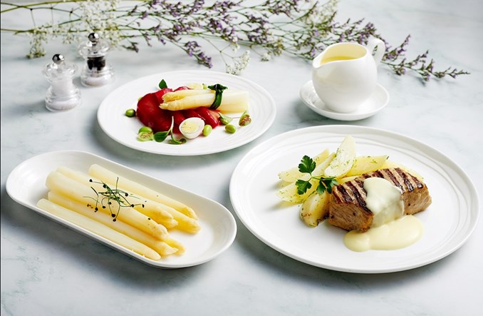 Emirates z wiosennym menu na trasach z i do Polski