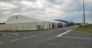 Modlin: Budowa nowego terminala nabiera tempa (zdjęcia)