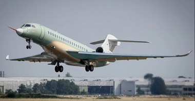 Dassault. Falcon 10X po raz pierwszy wzbił się w powietrze (zdjęcia)