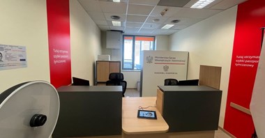 Modlin: Paszporty tymczasowe dostępne na lotnisku