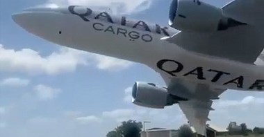 FAA bada niski przelot boeinga B777-200LRMF dla Qatar Airways