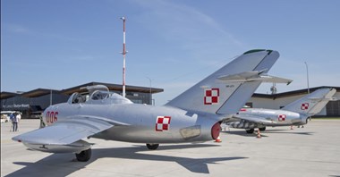Historyczne MiG-i przeniosły się z Modlina do Szyman. FUBAR Aviation wybrał lotnisko Olsztyn-Mazury
