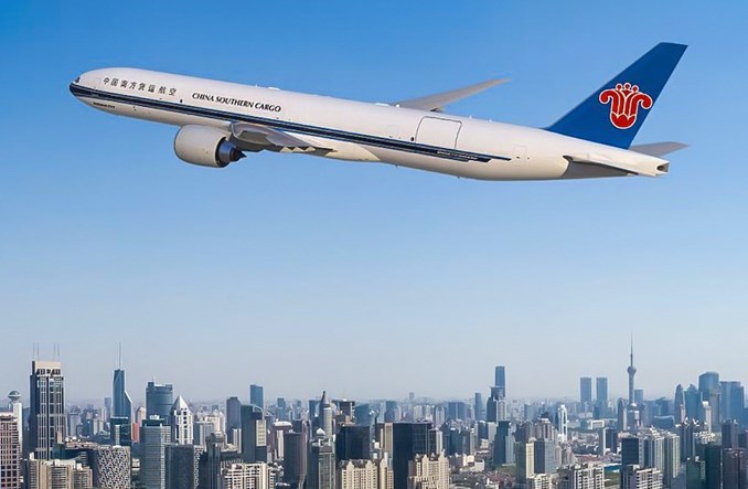 AerCap wydzierżawi B777-300ERSF dla China Southern Cargo