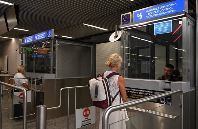 Kraków: Dodatkowe stanowiska odprawy granicznej na lotnisku