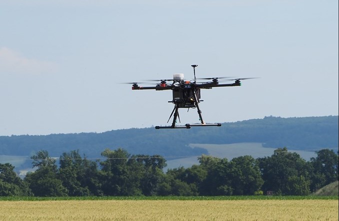 Honeywell Aerospace z anteną satelitarną do lotów dronów poza zasięgiem wzroku operatora