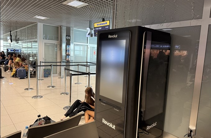 Drugi kartomat Revolut na lotnisku Kraków 