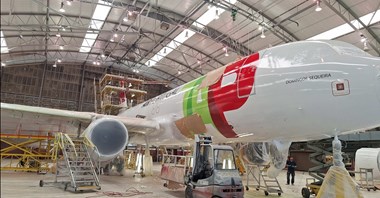 Mniejsza waga samolotów TAP Air Portugal dzięki bardziej wydajnej powłoce lakierniczej AkzoNobel