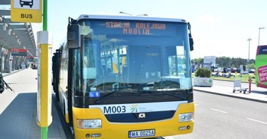 Modlin: Znacznie więcej podróżnych w autobusach KM