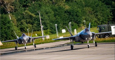 Kolejne F-35A wylądowały w 32. BLT w Łasku