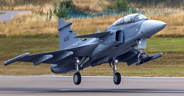 Gripen F po raz pierwszy w powietrzu. Saab rozpoczął testy dwumiejscowej wersji myśliwca