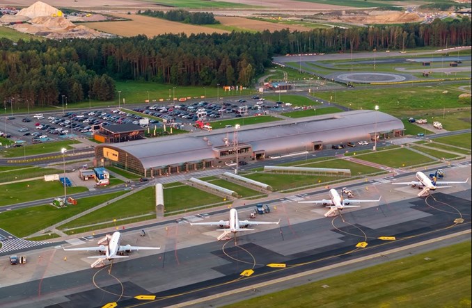 Lotnisko Modlin. Ponad 423 tys. pasażerów w sierpniu