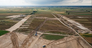 Budimex zakończył próbne palowanie pod terminal Portu Polska [nowe zdjęcia]
