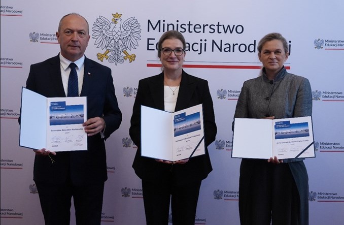Airbus podpisał porozumienie z Ministerstwem Edukacji Narodowej