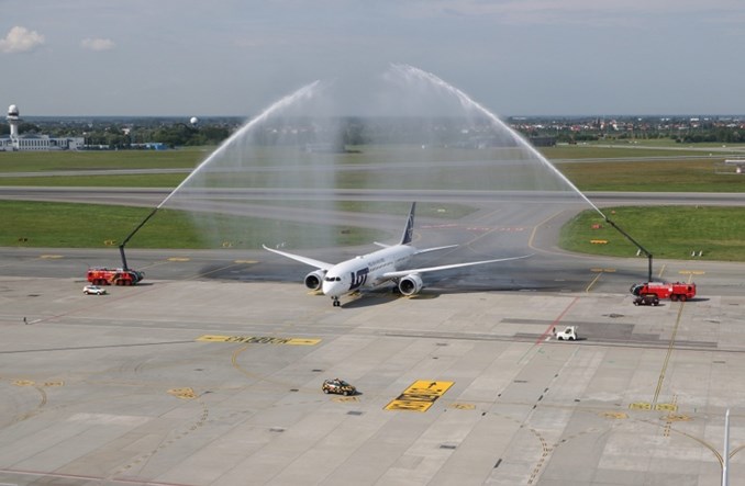LOT odebrał ósmego Dreamlinera. Planuje rozwój floty