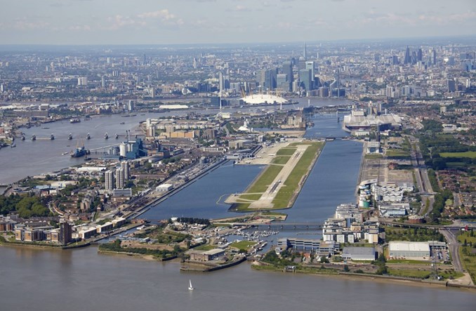 Zamrożona rozbudowa London City Airport