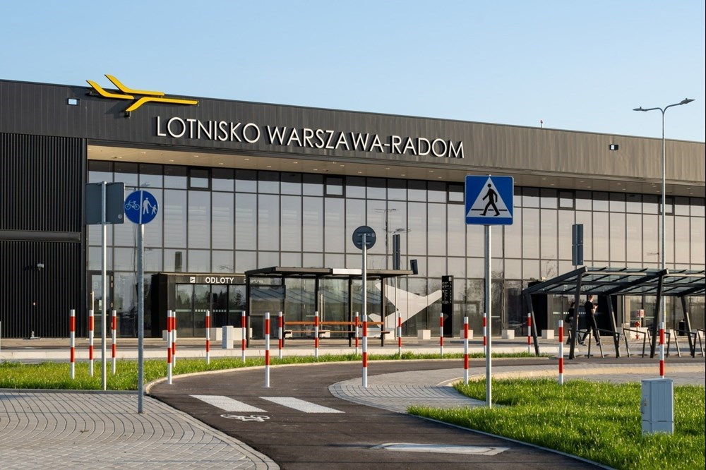 Malepszak (MI): Lotnisko w Radomiu to finansowa katastrofa