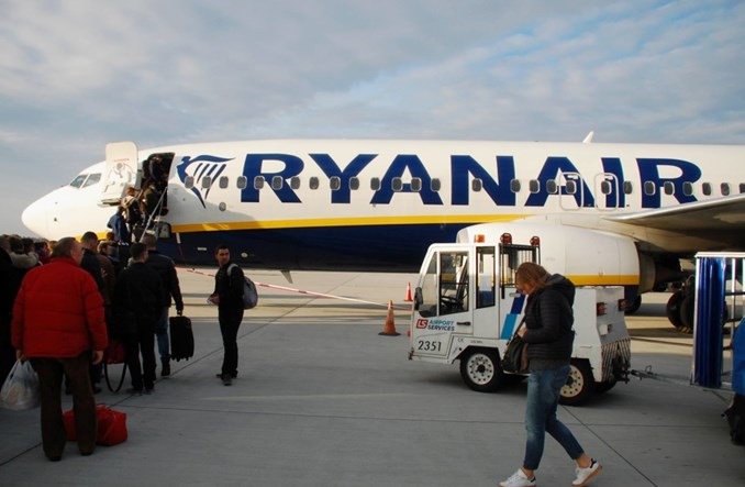 Zmiana w polityce bagażowej Ryanair. Pasażerowie zapłacą za większą walizkę