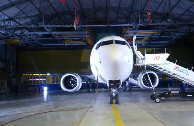 LOT: Pierwszy Boeing 737 MAX 8 przyleciał do Warszawy