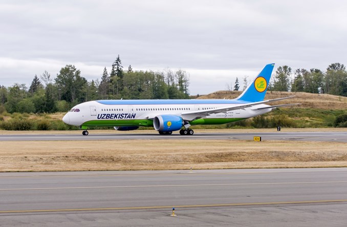 Uzbeckie linie lotnicze zamawiają kolejnego Dreamlinera